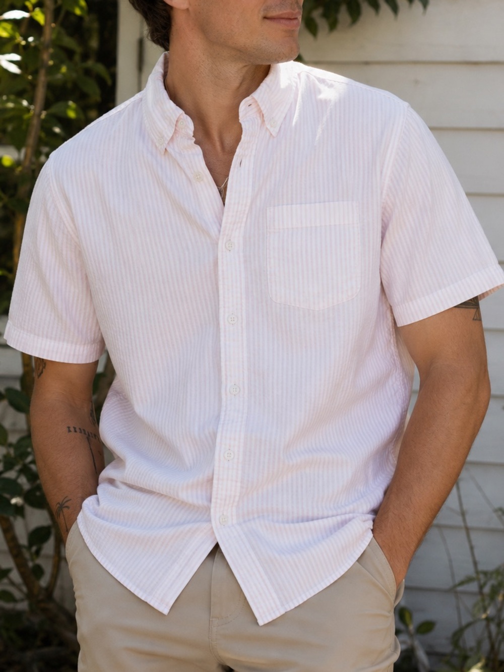 St. John’s Bay Classic Fit Button-Down Shirt – White and Pink Stripes Men’s XL